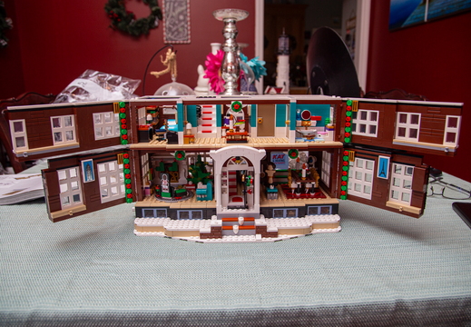 HomeAloneLego-6334